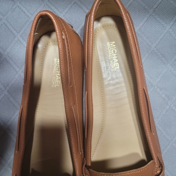 Michael Kors Sutton Mocassin Flat Loafers size 9 NEW NEW!! FIRM - Picture 3 of 7